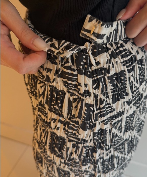 sara mallika（サラ マリカ）の「COTTON POPLIN SHIRRING SKIRT（スカート・レディース・ブラック/グリーン・FREE）」の10枚目の写真