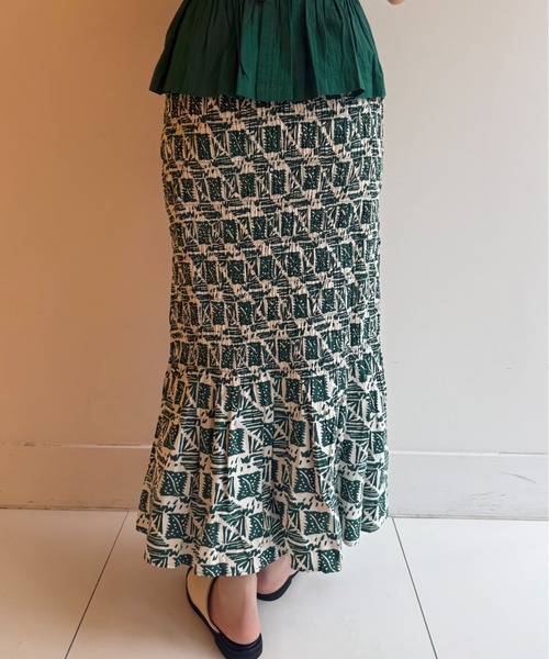 sara mallika（サラ マリカ）の「COTTON POPLIN SHIRRING SKIRT（スカート・レディース・ブラック/グリーン・FREE）」の5枚目の写真