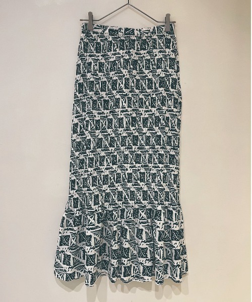 sara mallika（サラ マリカ）の「COTTON POPLIN SHIRRING SKIRT（スカート・レディース・ブラック/グリーン・FREE）」の3枚目の写真