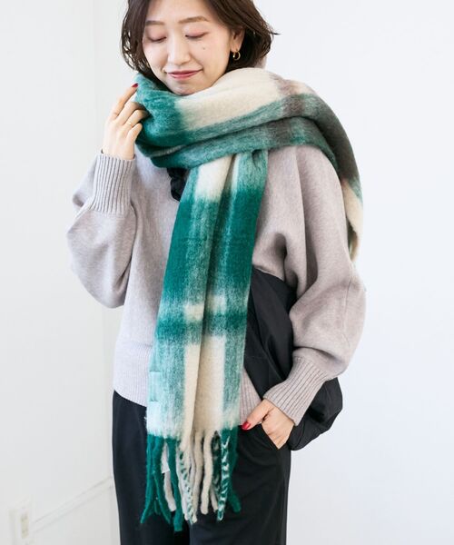 le.coeur blanc(ルクールブラン)の「The Bagmatiカラーチェックストール(ストール/ショール・レディース・グリーン系その他/イエロー系その他・FREE)」の13枚目の写真