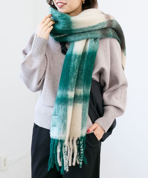 le.coeur blanc(ルクールブラン)の「The Bagmatiカラーチェックストール(ストール/ショール・レディース・グリーン系その他/イエロー系その他・FREE)」の20枚目の写真