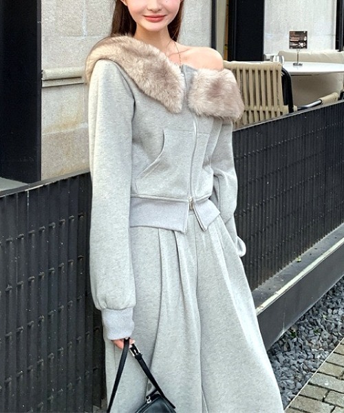 セール】【セットアップ】ファーワンショルダージップトレーナー