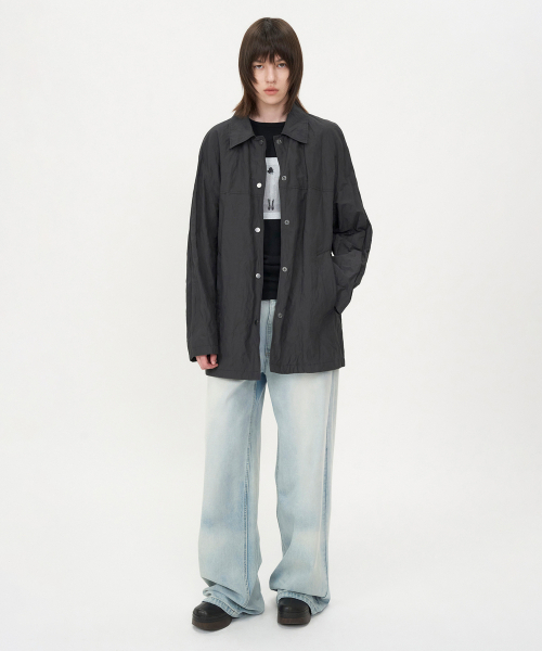 INSILENCE WOMEN（インサイレンスウーマン）の「リンクルオーバーサイズハーフトレンチBLACK（トレンチコート・レディース・その他・SMALL/MEDIUM/X-SMALL）」の5枚目の写真