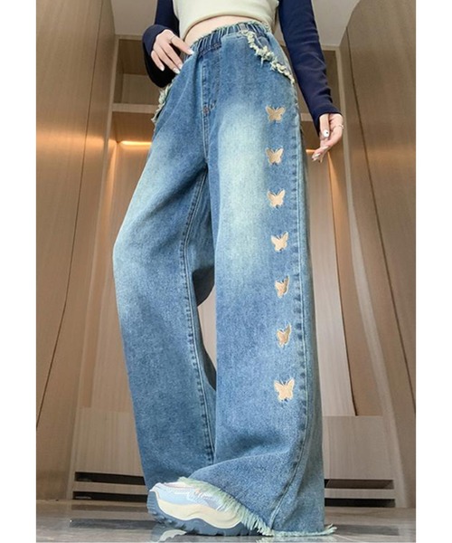 AMAJI(アマジ)の「バタフライ刺繍フリンジワイドデニムパンツ(デニムパンツ・レディース・ブルー・X-LARGE/LARGE/MEDIUM)」の6枚目の写真