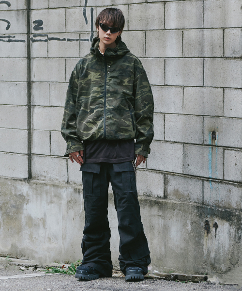ROARINGRAD（ロアリングラド）の「フレアカーゴパンツ カーキ（その他パンツ・メンズ・その他・MEDIUM）」の5枚目の写真