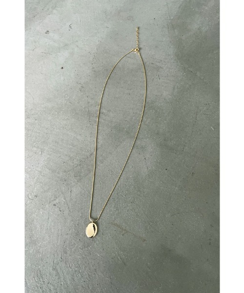 marjour（マージュール）の「LAYERED OVAL LOCKET NECKLACE（ネックレス・レディース・ゴールド・FREE）」の5枚目の写真