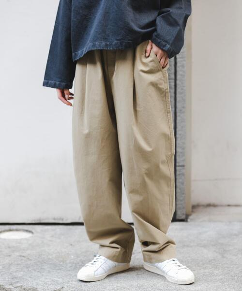 FORK&SPOON（フォークアンドスプーン）の「FORK&SPOON　コットンツイルカーブパンツ（その他パンツ・レディース・ブラック/アイボリー/ベージュ・2/1）」の17枚目の写真