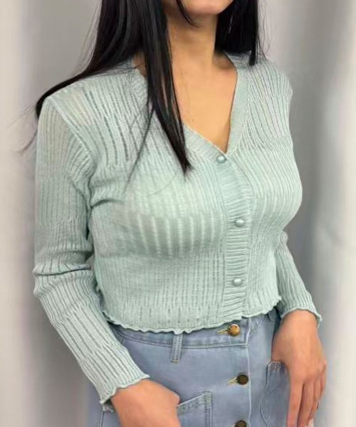 Lots of Love（ロッツオブラブ）の「【2026SS】Vネックショートカーディガン（Tシャツ/カットソー・レディース・ブラック/ブルー/ホワイト・FREE）」の15枚目の写真