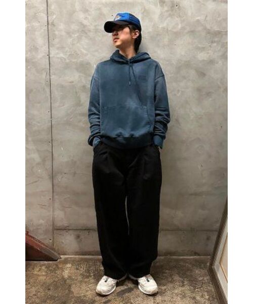 eastserviceshop（イーストサービスショップ）の「Mini Logo Dyed Hoodie - Washed Navy（パーカー・レディース・ネイビー・SMALL/MEDIUM）」の9枚目の写真
