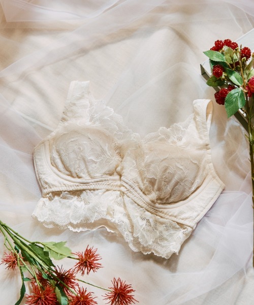 northerly（ノーザリー）の「毎日らくちん、楽しくバストケアもちもちナイトブラ【ナイト＆ディブラ】フロントホック無し（ナイトブラ・レディース・ホワイト/バーガンディー・MEDIUM/X-LARGE/LARGE）」の4枚目の写真