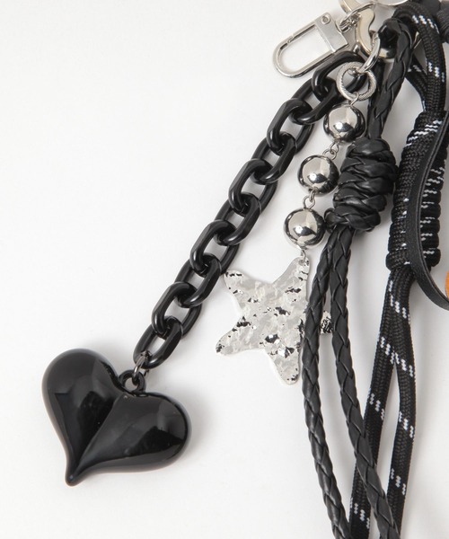 LAKOLE（ラコレ）の「ベアバッグチャーム / 634154（キーホルダー・レディース・ブラウン/ブラック・FREE）」の5枚目の写真