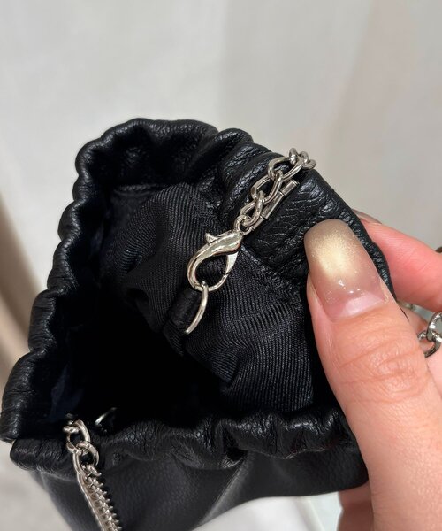 CAPRICIEUX LE'MAGE（カプリシューレマージュ）の「チェーンギャザーポーチバッグ（ショルダーバッグ・レディース・ブラック/ホワイト系その他/ベージュ・FREE）」の14枚目の写真