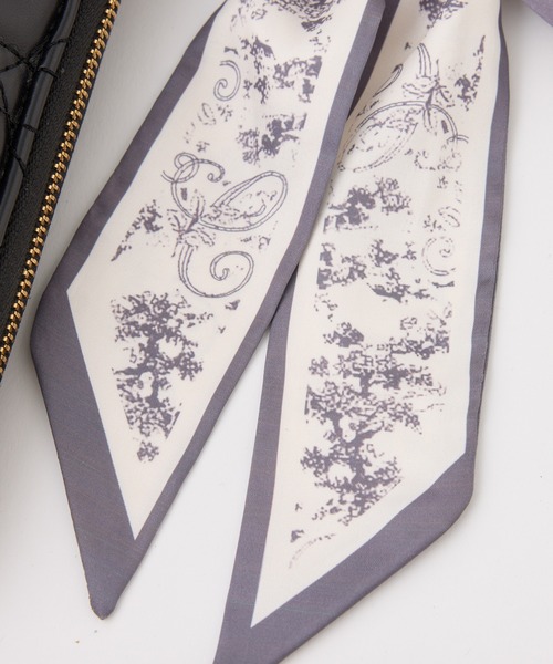 one after another NICE CLAUP（ワンアフターアナザーナイスクラップ）の「キルティングスマホショルダーバッグ（ショルダーバッグ・レディース・アイボリー/ブラック/サックスブルー/ピンク・FREE）」の6枚目の写真