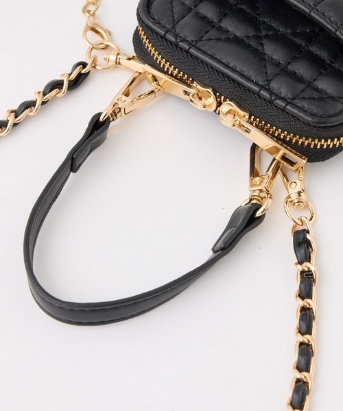 one after another NICE CLAUP（ワンアフターアナザーナイスクラップ）の「キルティングスマホショルダーバッグ（ショルダーバッグ・レディース・アイボリー/ブラック/サックスブルー/ピンク・FREE）」の8枚目の写真