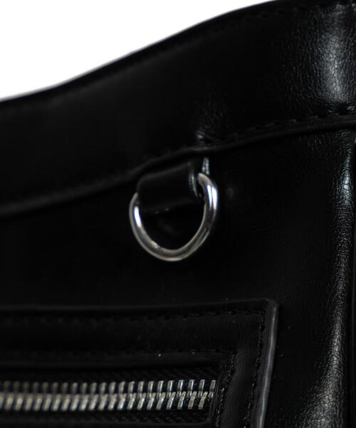 WEGO(ウィゴー)の「WEGO/チャーム付きハトメベルトバッグ(ショルダーバッグ・レディース・ピンク/ブラック/ブラウン・FREE)」の22枚目の写真