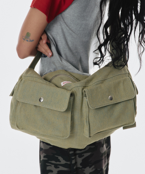 AMESWORLDWIDE(アメスワールドワイド)の「DENIM DUFFLE BAG KHAKI(メッセンジャーバッグ・レディース・その他・FREE)」の7枚目の写真