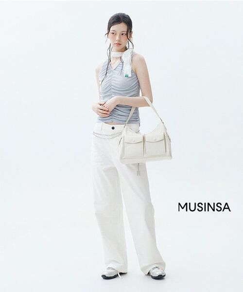 ITZAVIBE(イッザバイブ)の「LETTERING CHINO PANTS - WHITE(その他パンツ・レディース・その他・ONE SIZE)」の4枚目の写真