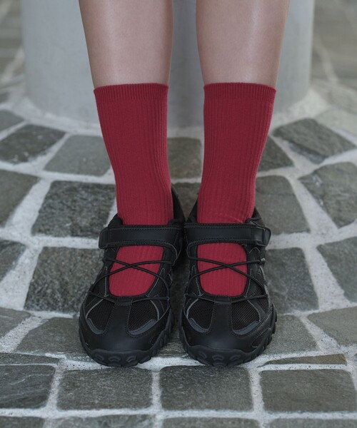 FILA（フィラ）の「【別注】＜FILA＞エシャッペ ECHAPPE VCv2/スニーカー（スニーカー・レディース・ブラック/シルバー・25cm/24.5cm/24cm/23.5cm/23cm）」の3枚目の写真