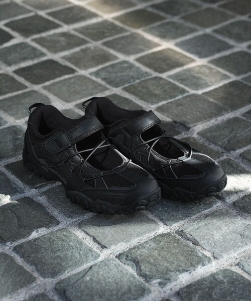 FILA（フィラ）の「【別注】＜FILA＞エシャッペ ECHAPPE VCv2/スニーカー（スニーカー・レディース・ブラック/シルバー・25cm/24.5cm/24cm/23.5cm/23cm）」の4枚目の写真