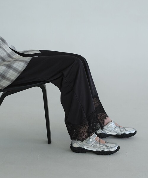 FILA（フィラ）の「【別注】＜FILA＞エシャッペ ECHAPPE VCv2/スニーカー（スニーカー・レディース・ブラック/シルバー・25cm/24.5cm/24cm/23.5cm/23cm）」の7枚目の写真