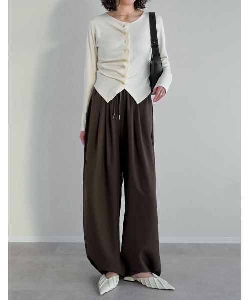 Re:EDIT（リエディ）の「[2026S/S COLLECTION]アシンメトリーフリルカットソー（カーディガン/ボレロ・レディース・チャコールグレー/ブラック/アイボリー/イエロー・MEDIUM/LARGE）」の7枚目の写真
