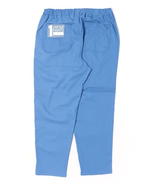 Arnold Palmer（アーノルドパーマー）の「デニムライク ワンサイズパンツ（デニムパンツ・レディース・ブルーグレー/ブルー/ネイビー・F）」の4枚目の写真