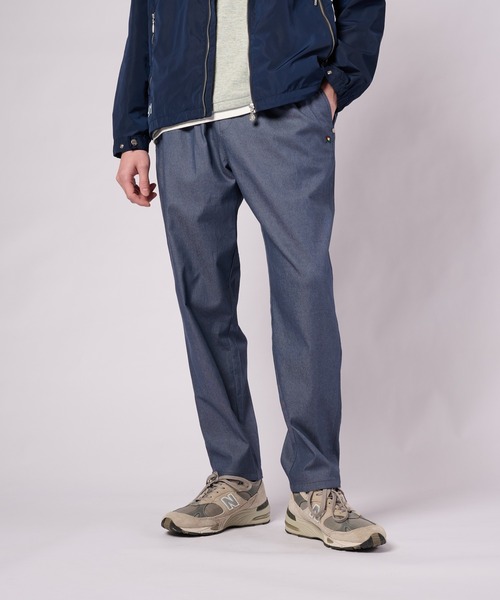 Arnold Palmer（アーノルドパーマー）の「デニムライク ワンサイズパンツ（デニムパンツ・レディース・ブルーグレー/ブルー/ネイビー・F）」の2枚目の写真