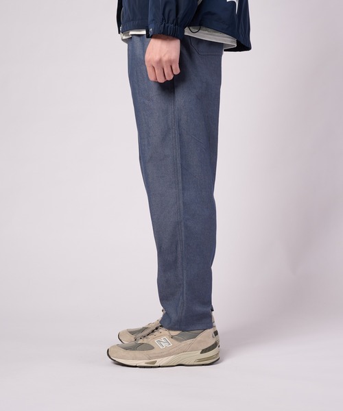 Arnold Palmer（アーノルドパーマー）の「デニムライク ワンサイズパンツ（デニムパンツ・レディース・ブルーグレー/ブルー/ネイビー・F）」の10枚目の写真