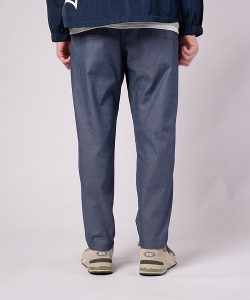 Arnold Palmer（アーノルドパーマー）の「デニムライク ワンサイズパンツ（デニムパンツ・レディース・ブルーグレー/ブルー/ネイビー・F）」の11枚目の写真