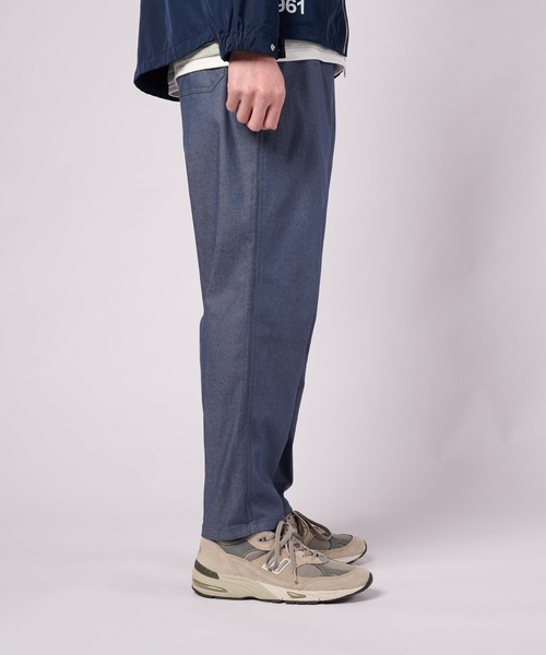 Arnold Palmer（アーノルドパーマー）の「デニムライク ワンサイズパンツ（デニムパンツ・レディース・ブルーグレー/ブルー/ネイビー・F）」の5枚目の写真