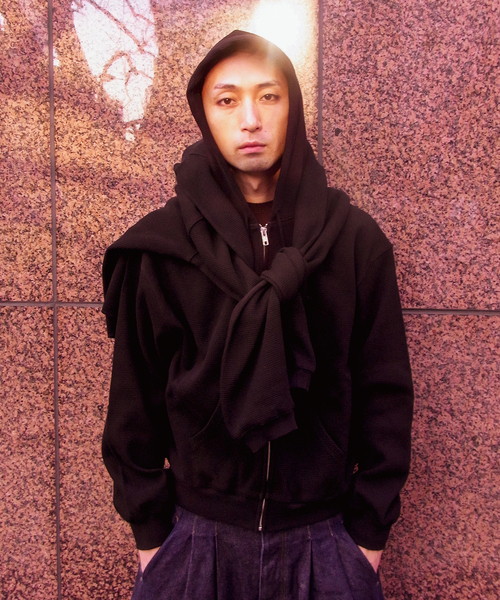 WISM(ウィズム)の「WISM ORIGINAL PRODUCT Waffle Hoodie(パーカー・メンズ・ホワイト/ブラック・MEDIUM/LARGE)」の3枚目の写真