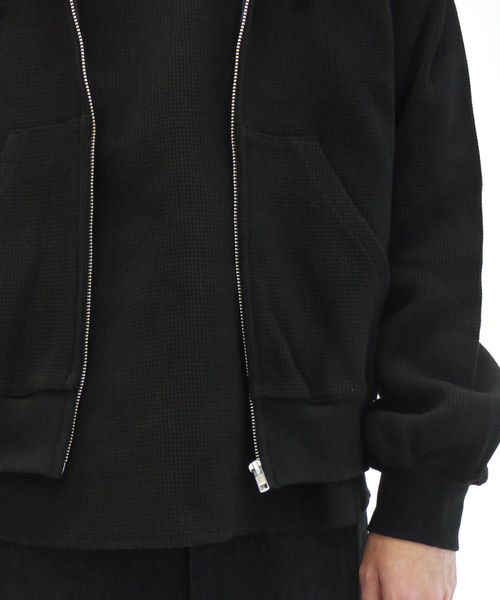 WISM(ウィズム)の「WISM ORIGINAL PRODUCT Waffle Hoodie(パーカー・メンズ・ホワイト/ブラック・MEDIUM/LARGE)」の15枚目の写真