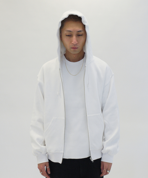 WISM(ウィズム)の「WISM ORIGINAL PRODUCT Waffle Hoodie(パーカー・メンズ・ホワイト/ブラック・MEDIUM/LARGE)」の18枚目の写真