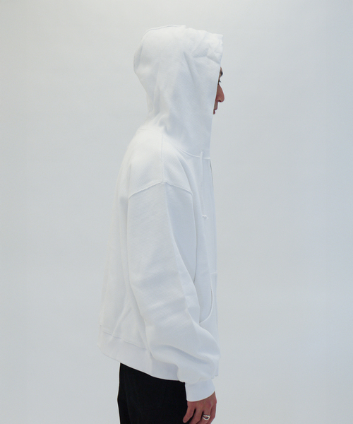 WISM(ウィズム)の「WISM ORIGINAL PRODUCT Waffle Hoodie(パーカー・メンズ・ホワイト/ブラック・MEDIUM/LARGE)」の19枚目の写真