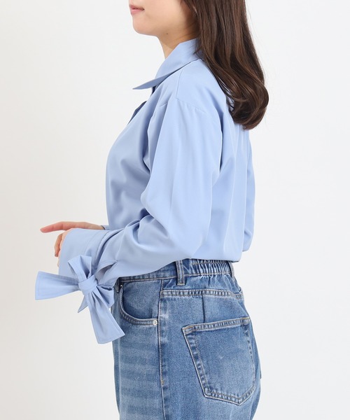 ASTORIA ODIER（アストリアオディール）の「袖リボンシャツ（シャツ/ブラウス・レディース・ホワイト/ブルー・MEDIUM）」の8枚目の写真