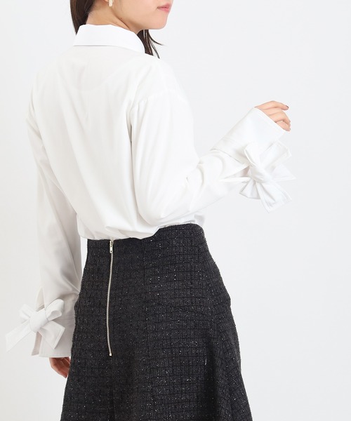 ASTORIA ODIER（アストリアオディール）の「袖リボンシャツ（シャツ/ブラウス・レディース・ホワイト/ブルー・MEDIUM）」の5枚目の写真