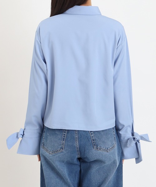 ASTORIA ODIER（アストリアオディール）の「袖リボンシャツ（シャツ/ブラウス・レディース・ホワイト/ブルー・MEDIUM）」の13枚目の写真