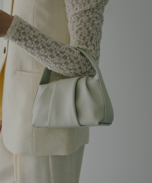 MANOF(マノフ)の「LUMEN FANTINE BAG(ハンドバッグ・レディース・イエロー/ライトグレー/ブラック・F)」の1枚目の写真