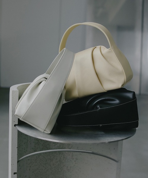 MANOF(マノフ)の「LUMEN FANTINE BAG(ハンドバッグ・レディース・イエロー/ライトグレー/ブラック・F)」の4枚目の写真