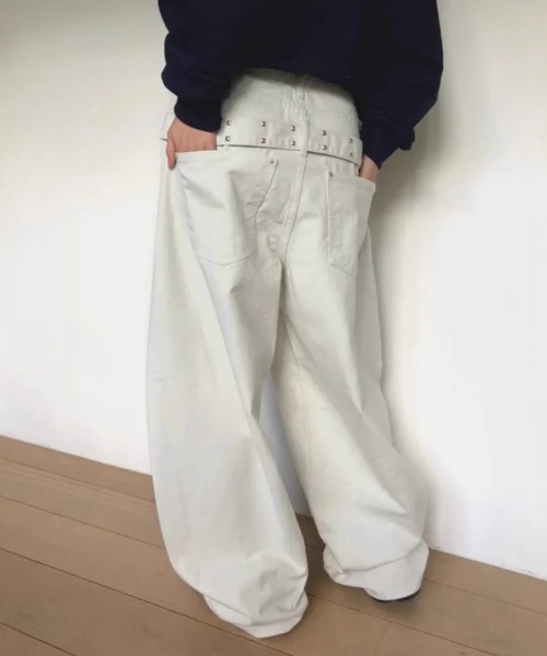 おしゃれスタ(オシャレスタ)の「ウエストベルトデザイン ワイドパンツ(その他パンツ・レディース・ホワイト/ブラック・S/M/L)」の2枚目の写真