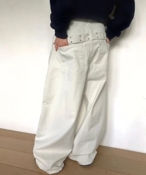 おしゃれスタ(オシャレスタ)の「ウエストベルトデザイン ワイドパンツ(その他パンツ・レディース・ホワイト/ブラック・S/M/L)」の4枚目の写真