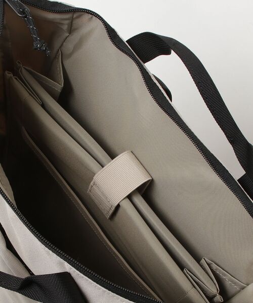 THE NORTH FACE(ザノースフェイス)の「ザ ノース フェイス THE NORTH FACE Boulder Tote Pack_ボルダートートパック(バックパック/リュック・メンズ・その他・ONE SIZE)」の5枚目の写真