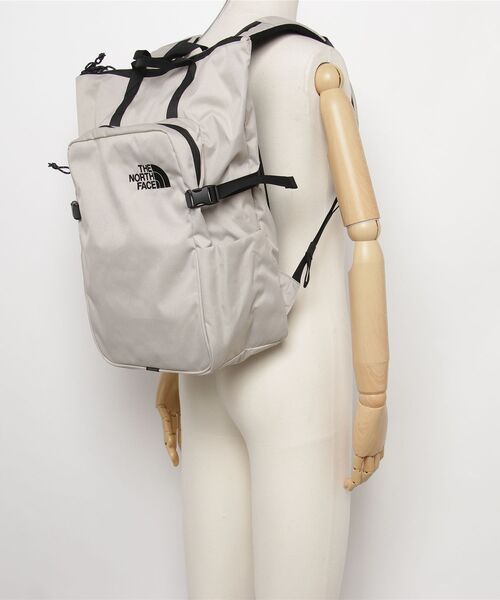 THE NORTH FACE(ザノースフェイス)の「ザ ノース フェイス THE NORTH FACE Boulder Tote Pack_ボルダートートパック(バックパック/リュック・メンズ・その他・ONE SIZE)」の6枚目の写真