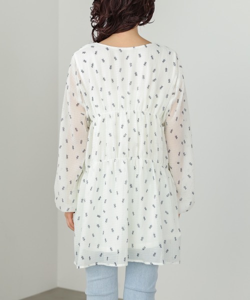 Bab(バブ)の「花柄プリントミニワンピース(ワンピース・レディース・アイボリー/ブラック・M)」の21枚目の写真