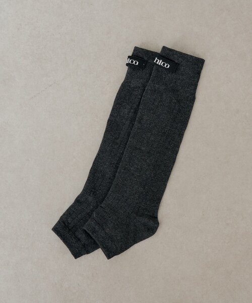Chico（チコ）の「ネーム付きトレンカ（ソックス/靴下・レディース・アイボリー/ブラック/グレー・FREE）」の3枚目の写真