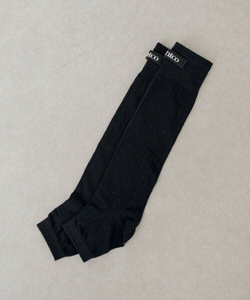 Chico（チコ）の「ネーム付きトレンカ（ソックス/靴下・レディース・アイボリー/ブラック/グレー・FREE）」の2枚目の写真