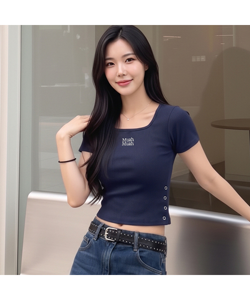 muahmuah（ムーアムーア）の「スリットボタンクロップ半袖Tシャツ [6色]（Tシャツ/カットソー・レディース・アイボリー/ブラック/グレー/ベージュ/ネイビー/チャコール・FREE）」の6枚目の写真