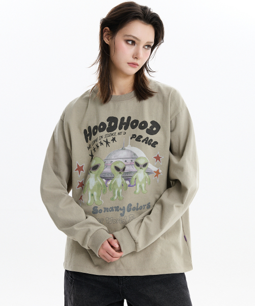 HOODHOOD（フッドフッド）の「エイリアンピース ロングスリーブTシャツ ライトカーキ（Tシャツ/カットソー・レディース・その他・1/2）」の4枚目の写真