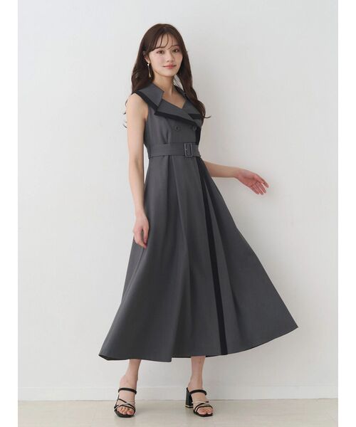 MERCURYDUO（マーキュリーデュオ）の「バイカラートレンチフレアワンピース（ワンピース・レディース・チャコールグレー/オフホワイト/ライトグレー・SMALL/MEDIUM）」の4枚目の写真