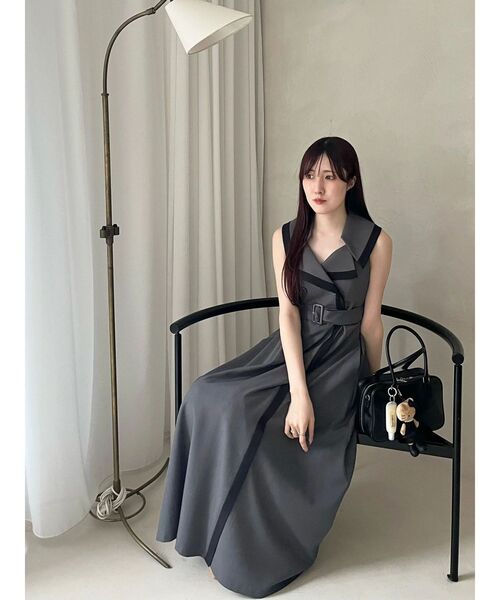 MERCURYDUO（マーキュリーデュオ）の「バイカラートレンチフレアワンピース（ワンピース・レディース・チャコールグレー/オフホワイト/ライトグレー・SMALL/MEDIUM）」の20枚目の写真